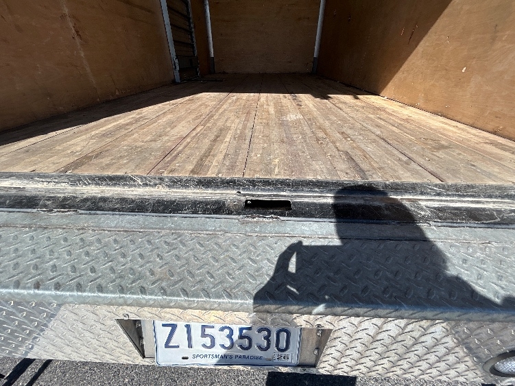 2021 Isuzu NRR in Hammond, LA — photo 10