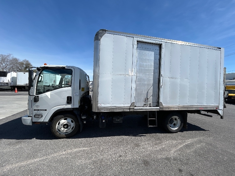 2021 Isuzu NRR in Hammond, LA — photo 4