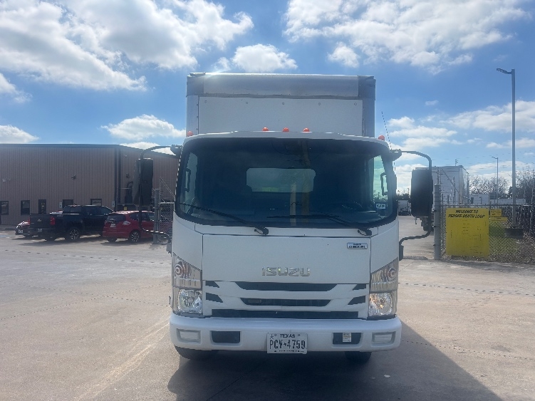 2021 Isuzu NRR in San Antonio, TX — photo 2