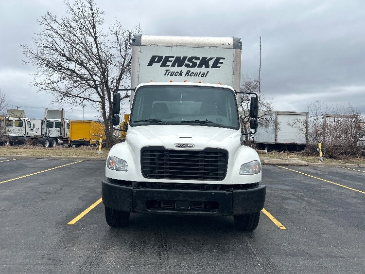 2021 Freightliner M2 106 in Brooklyn Park, MN — photo 2