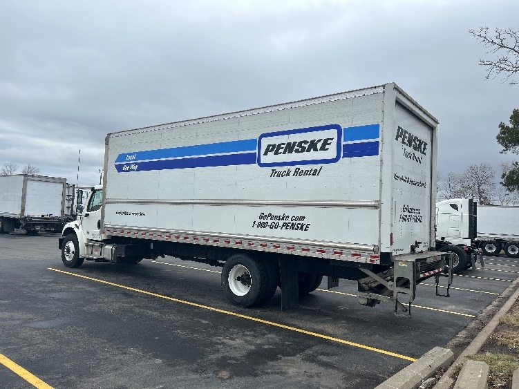 2021 Freightliner M2 106 in Brooklyn Park, MN — photo 6