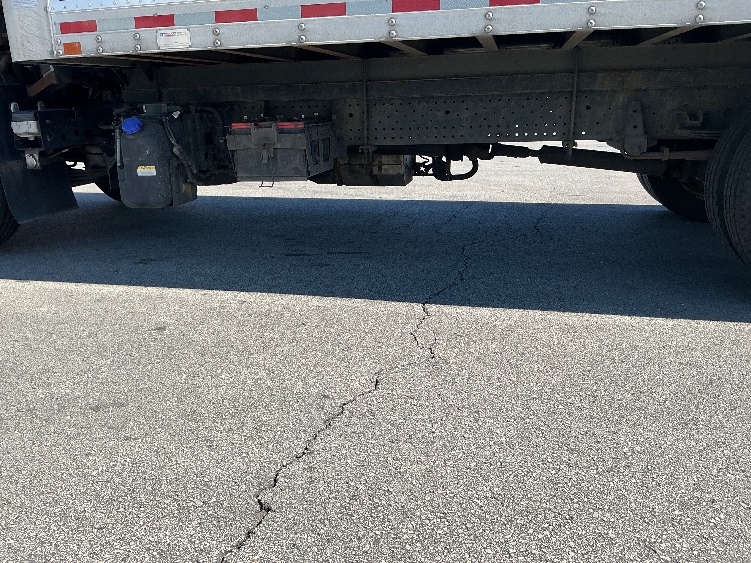 2021 Isuzu NRR in La Porte, IN — photo 5