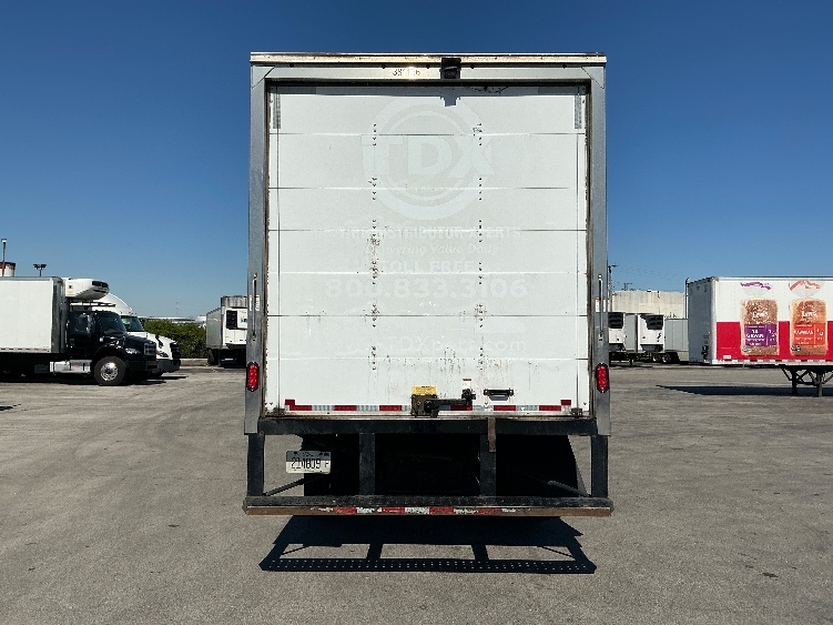 2021 Isuzu NRR in La Porte, IN — photo 7