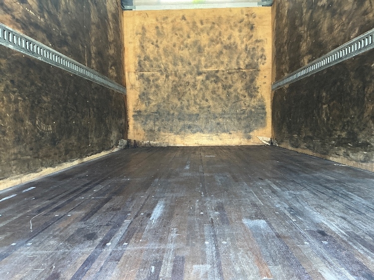 2021 Isuzu NRR in La Porte, IN — photo 8