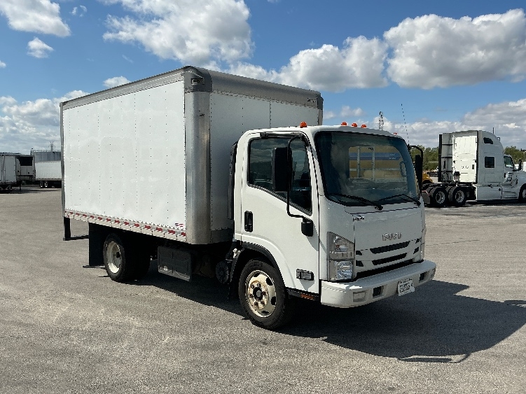 2021 Isuzu NRR in La Porte, IN