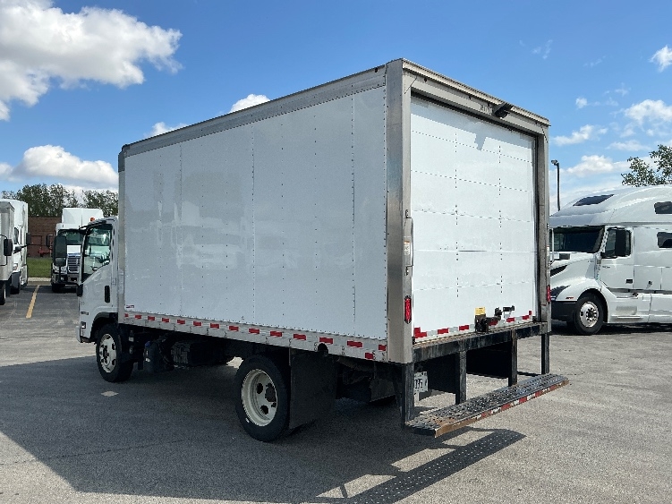 2021 Isuzu NRR in La Porte, IN — photo 6