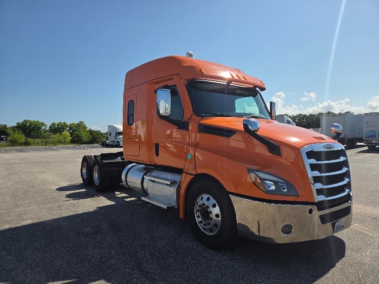 2021 Freightliner Cascadia