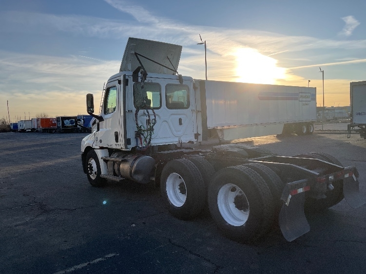 2021 Freightliner in Kansas City, MO — photo 5