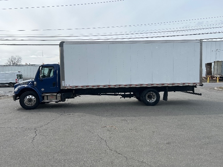 2021 Freightliner M2 106 in Coxsackie, NY — photo 4