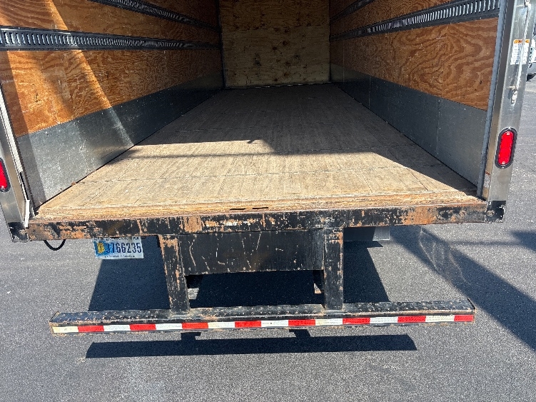 2021 Freightliner M2 106 in Indianapolis, IN — photo 10