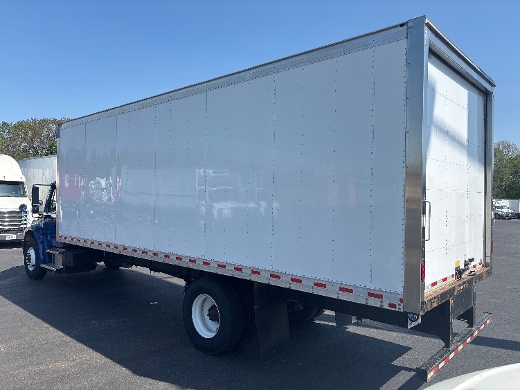 2021 Freightliner M2 106 in Indianapolis, IN — photo 6