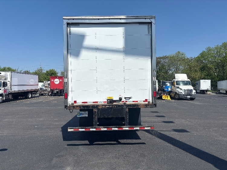 2021 Freightliner M2 106 in Indianapolis, IN — photo 7