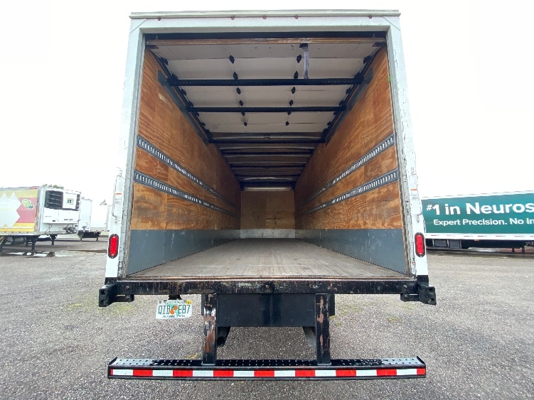 2021 Freightliner eM2 in Ocala, FL — photo 8