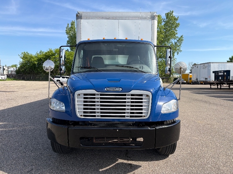 2021 Freightliner eM2 in Lansing, MI — photo 2