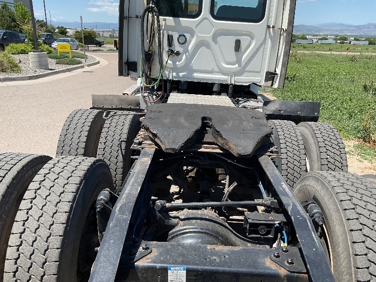 2021 Freightliner Cascadia in Loveland, CO — photo 6
