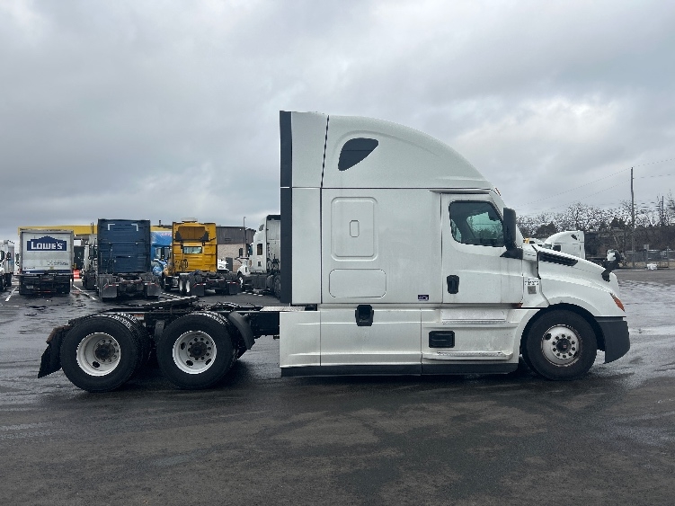 2022 Freightliner in Louisville, KY — photo 8