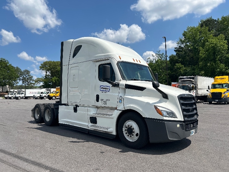 2022 Freightliner Cascadia