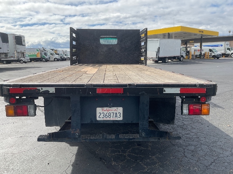 2021 Isuzu NRR in Torrance, CA — photo 9