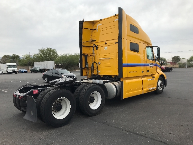 2022 Volvo VNL 760 in Tucson, AZ — photo 7