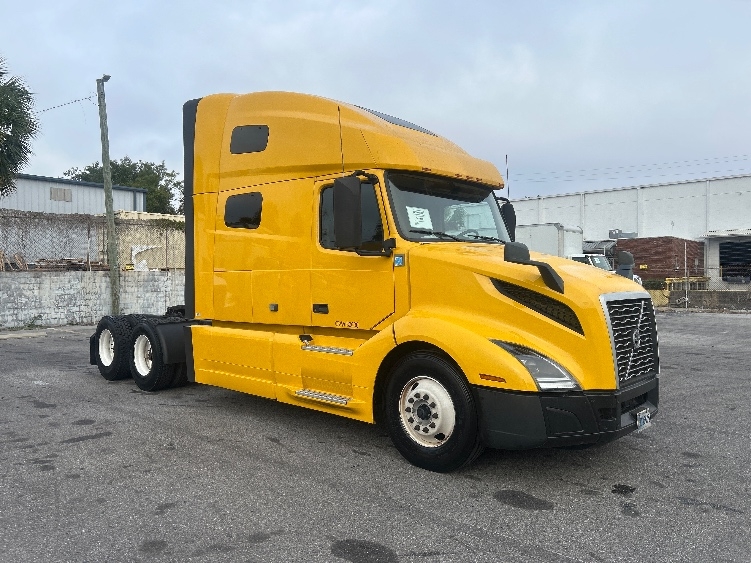 2022 Volvo VNL 760