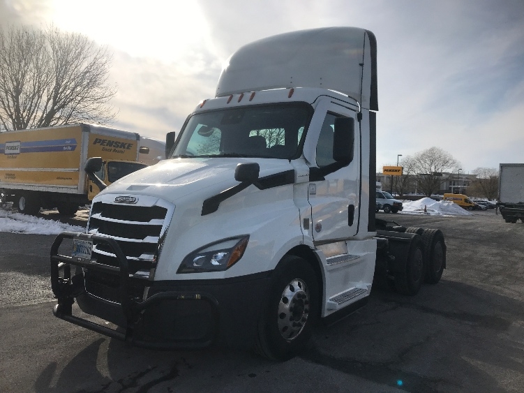 2021 Freightliner in Harrisburg, PA — photo 3