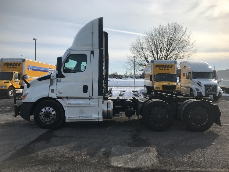 2021 Freightliner in Harrisburg, PA — photo 4
