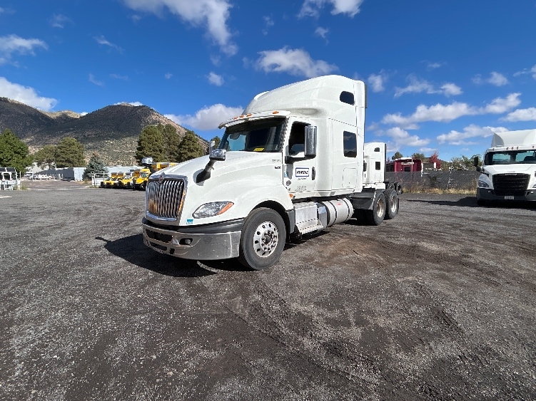 2021 International LT in Flagstaff, AZ — photo 3