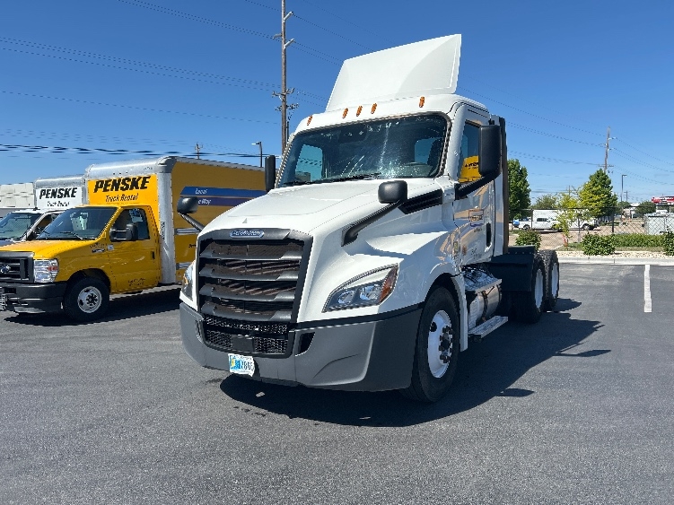 2022 Freightliner Cascadia in Boise, ID — photo 3