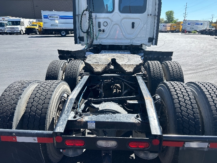 2022 Freightliner Cascadia in Boise, ID — photo 6