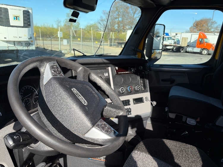 2022 Freightliner in San Antonio, TX — photo 10