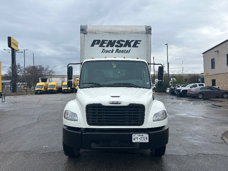 2022 Freightliner M2 106 in Phoenix, AZ — photo 2