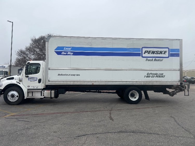 2022 Freightliner M2 106 in Phoenix, AZ — photo 4