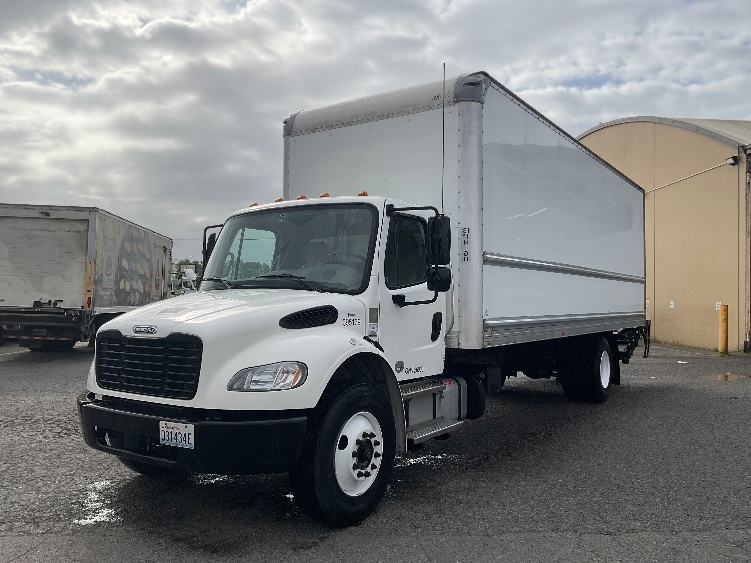2022 Freightliner M2 106 in Tacoma, WA — photo 3
