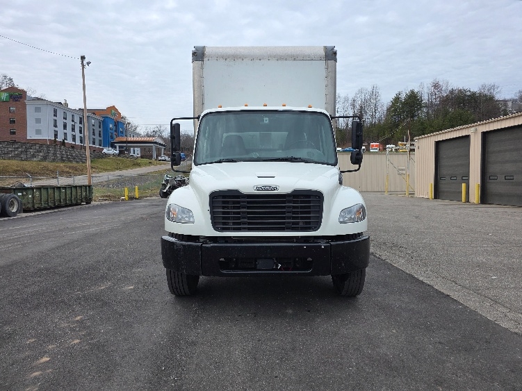 2022 Freightliner M2 106 in Cross Lanes, WV — photo 2