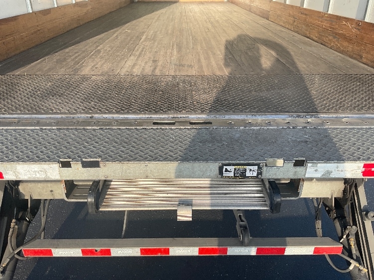 2022 Freightliner M2 106 in Torrance, CA — photo 10