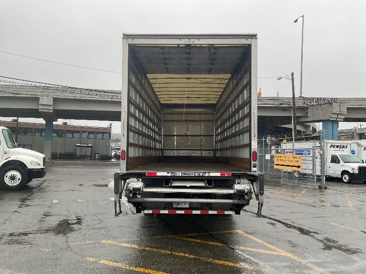 2022 Freightliner M2 106 in Yakima, WA — photo 8