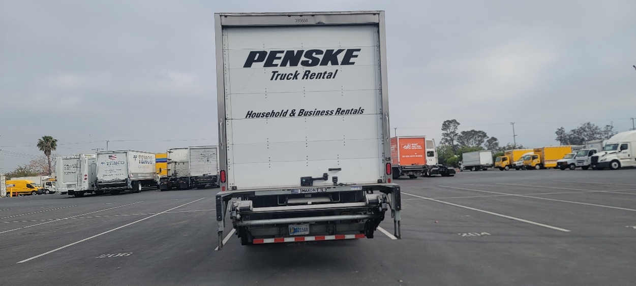 2022 Freightliner eM2 in Torrance, CA — photo 7