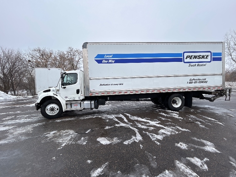2022 Freightliner M2 106 in Brooklyn Park, MN — photo 4
