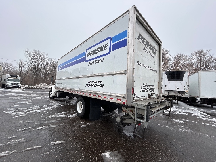 2022 Freightliner M2 106 in Brooklyn Park, MN — photo 6