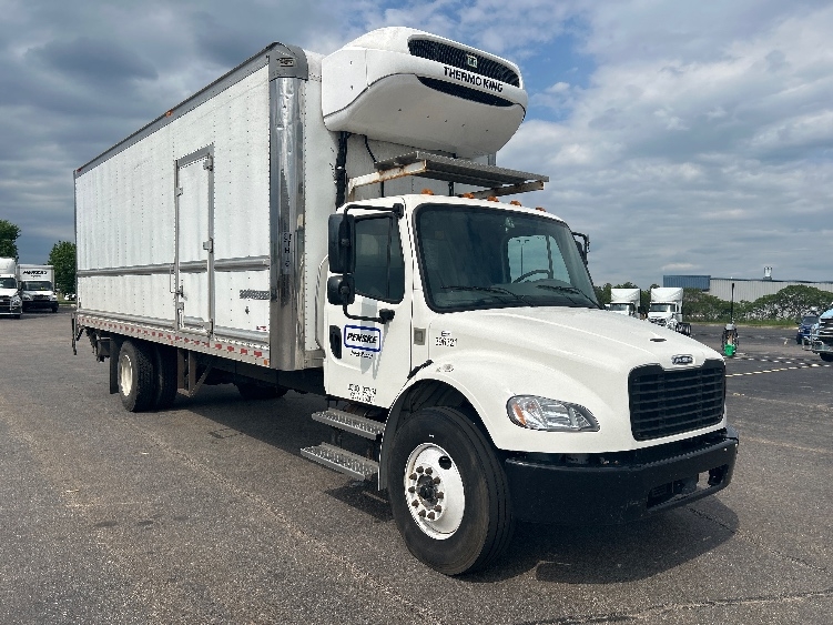 2022 Freightliner eM2