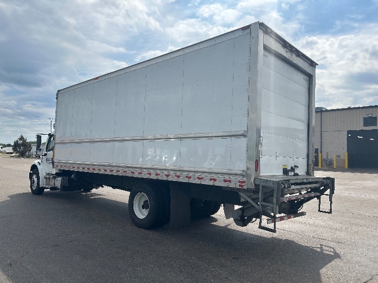 2022 Freightliner eM2 in La Porte, IN — photo 6