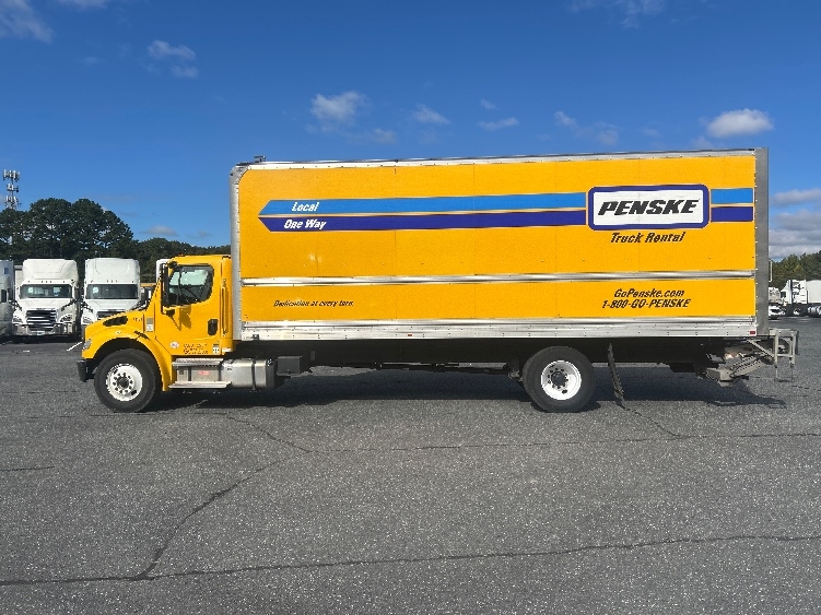 2022 Freightliner M2 106 in Charlotte, NC — photo 4