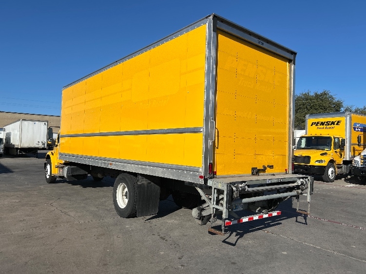 2022 Freightliner M2 106 in Garland, TX — photo 6