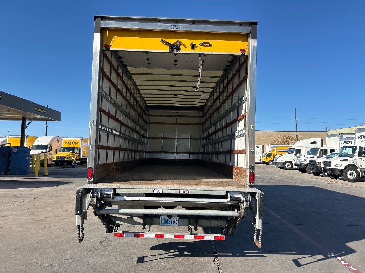 2022 Freightliner M2 106 in Garland, TX — photo 8