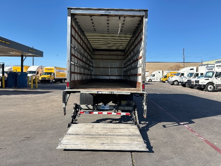 2022 Freightliner M2 106 in Garland, TX — photo 9