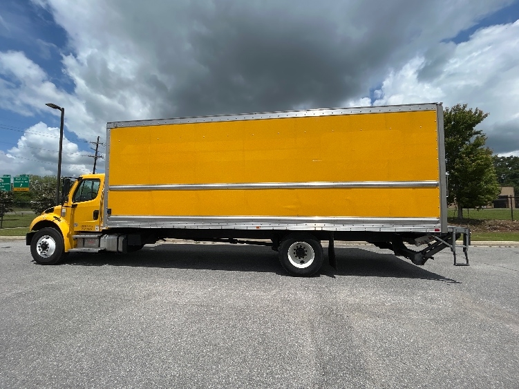 2022 Freightliner M2 106 in Lafayette, LA — photo 4