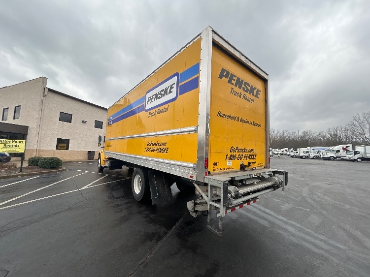 2022 Freightliner M2 106 in Louisville, KY — photo 6