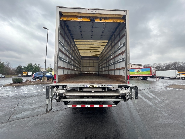 2022 Freightliner M2 106 in Louisville, KY — photo 8