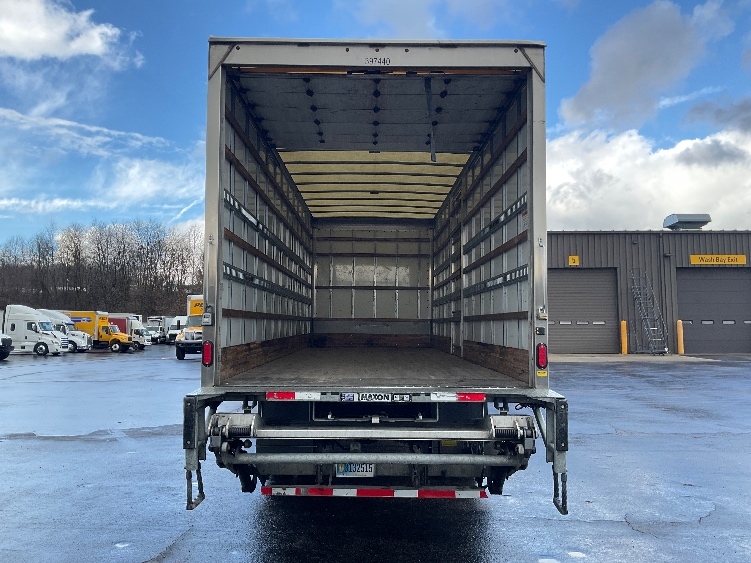 2022 Freightliner M2 106 in Dayton, OH — photo 8