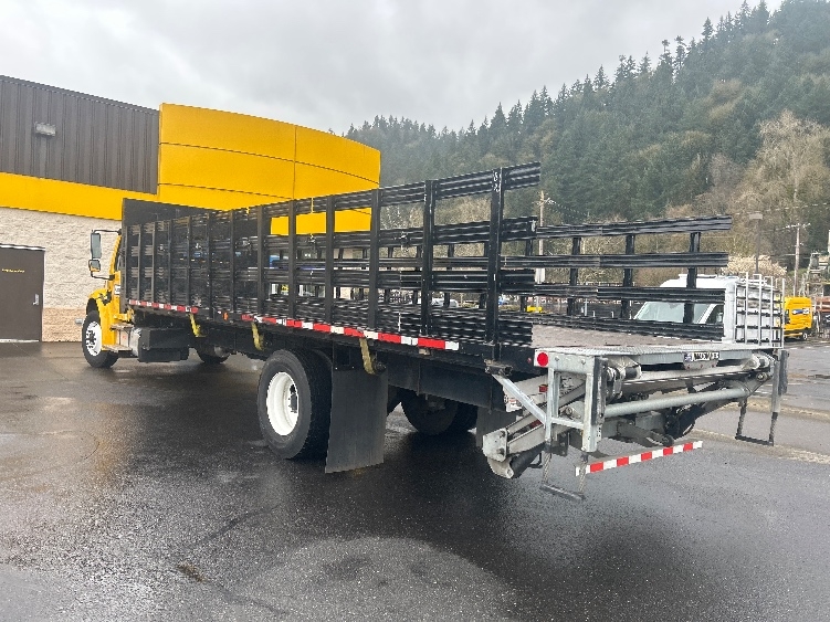 2022 Freightliner M2 106 in Portland, OR — photo 6
